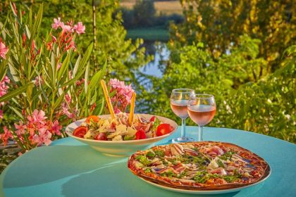 Bar, restaurant et snacking sur place