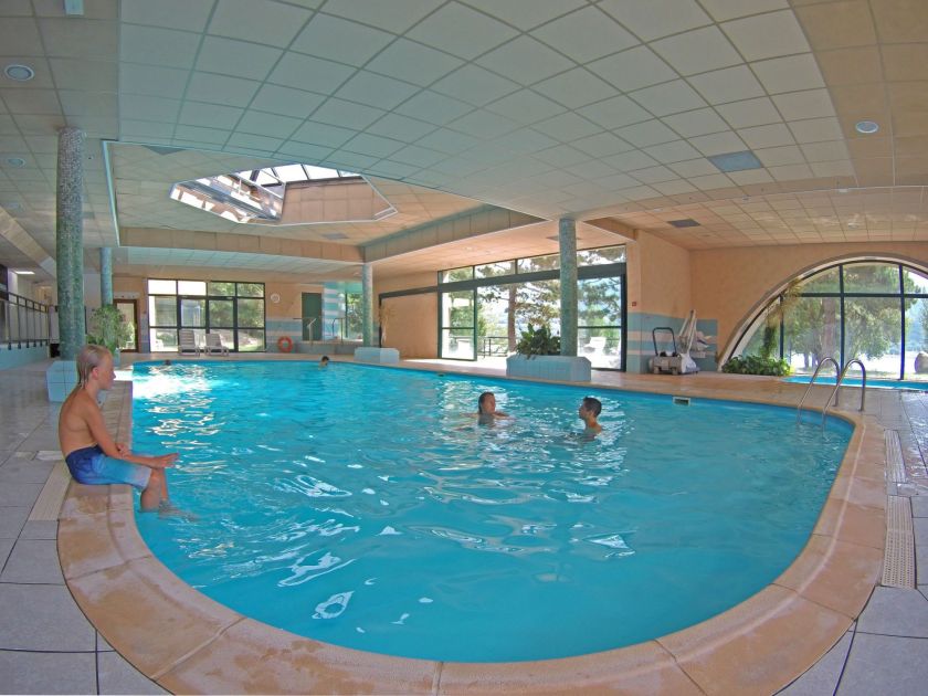 Piscine vue générale