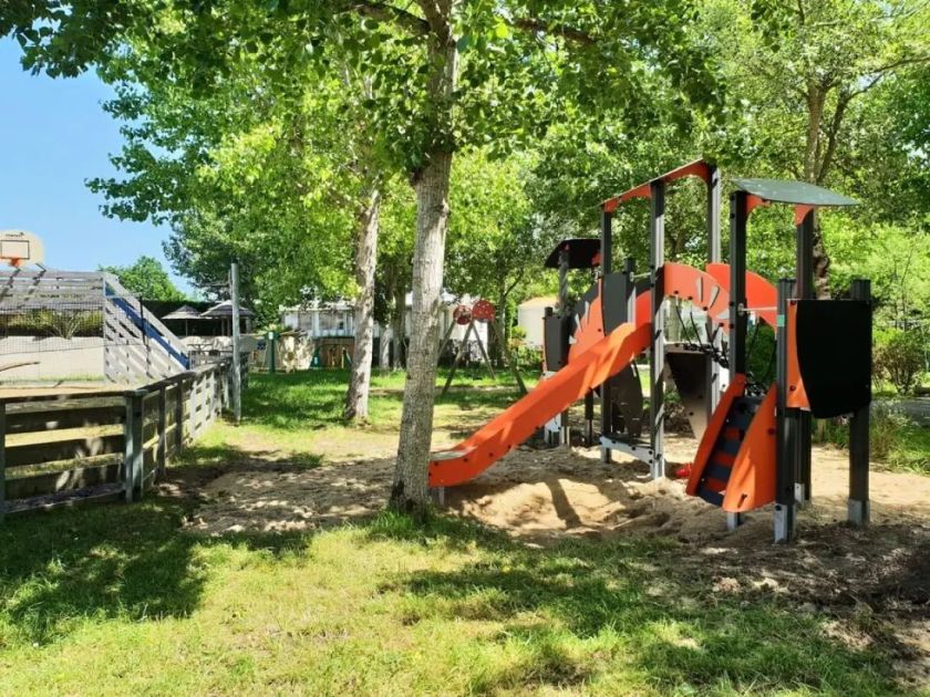 camping