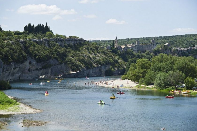 Le Camping Indigo Le Moulin, au cœur de l'Ardèche pour un séjour nature en famille !