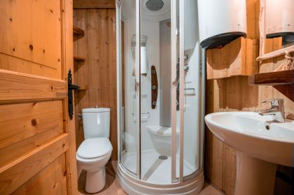 Maison dans les branches 4/6