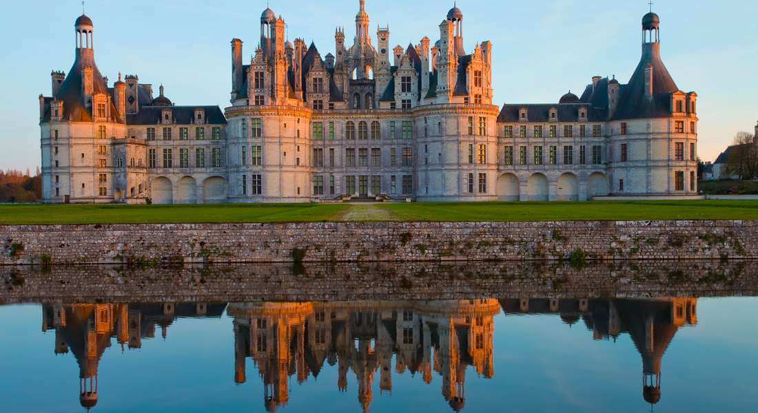 chateau de la loire coucher de soleil